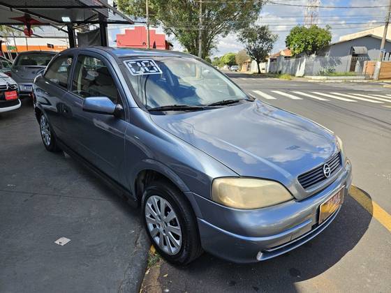 CHEVROLET ASTRA 1.8 MPFI GL 8V ÁLCOOL 4P MANUAL CHEVROLET ASTRA 1.8 MPFI GL 8V ÁLCOOL 4P MANUAL